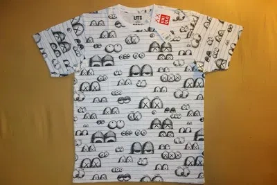 Pre-owned Uniqlo Kaws X  Ut 2016 Short Sleeve Graphic T-shirt "allover Notebook Eyes" White