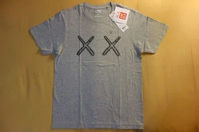 Pre-owned Uniqlo Kaws X  Ut 2016 Short Sleeve Graphic T-shirt "xx / Character Letters" Grey In Gray