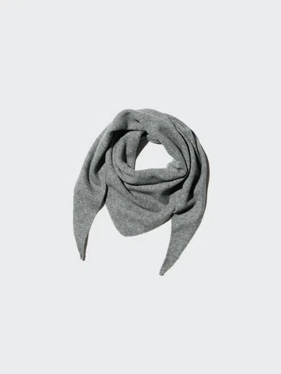 Uniqlo Men's Souffle Yarn Triangle Scarf, Gray