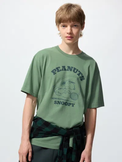 Uniqlo Peanuts Ut Graphic T-shirt Green 2xl  Us
