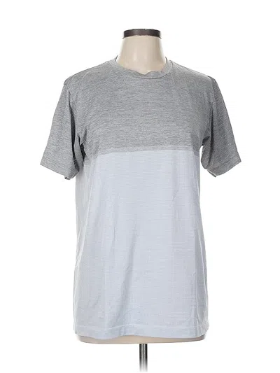 Pre-owned Uniqlo Short Sleeve T-shirt In Gray
