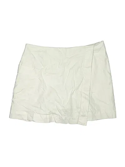 Pre-owned Uniqlo Skort In Ivory