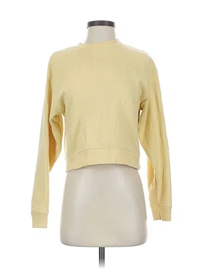 Pre-owned Uniqlo Sweatshirt In Yellow