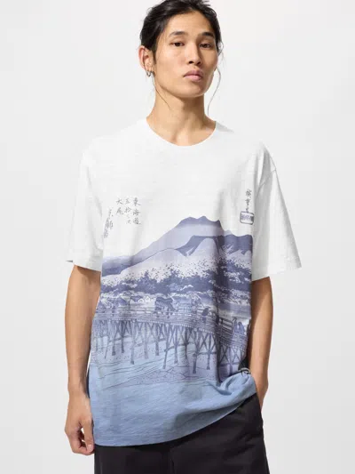 Uniqlo Ukiyo-e Blue Ut Graphic T-shirt Off White Xl  Us