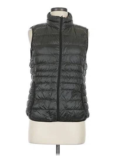 Pre-owned Uniqlo Vest In Black