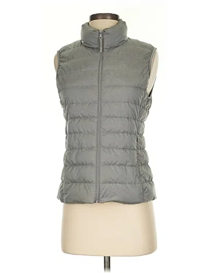 Pre-owned Uniqlo Vest In Gray
