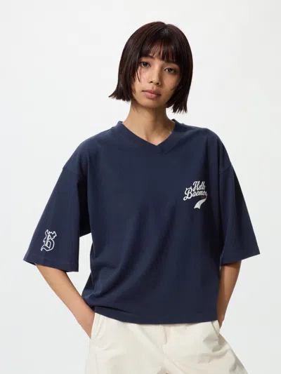 Uniqlo Women's Babymonster Ut Cropped Graphic T-shirt V-neck Navy Xl  Us In Blue