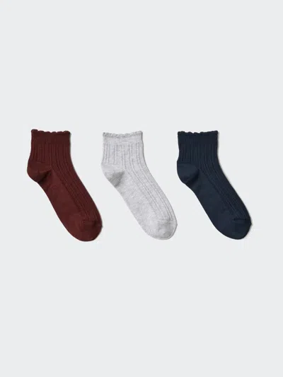 Uniqlo Women's Frill Short Socks 3 Pairs Red Us W 7.5-10  Us In Multi