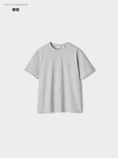 Uniqlo Women's Graphic T-shirt, Gray, 2xl