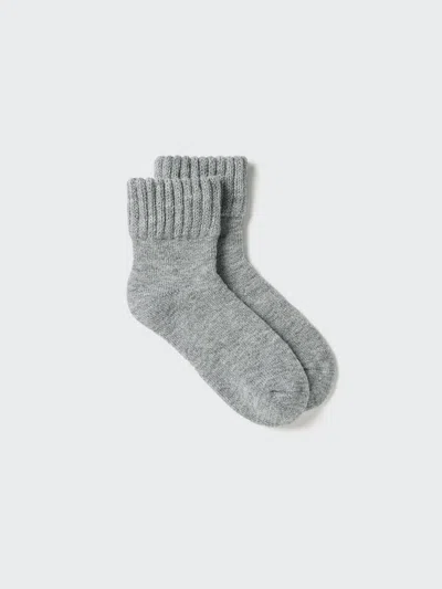 Uniqlo Women's Heattech Pile Room Socks, Gray, Us W 7.5-10