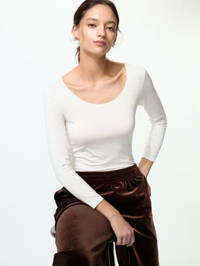 Uniqlo Women's Heattech T-shirt Scoop Neck With Moisture-wicking White 2xl  Us