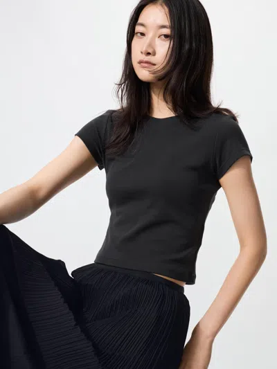 Uniqlo Women's Mini T-shirt Black 2xl  Us