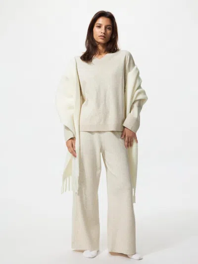 Uniqlo Women's Washable Knit Pants Smooth Short, Off White, 2xs In Black