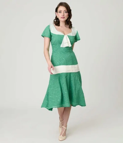 Unique Vintage 1920s Wilshire Flapper Day Dress In Green