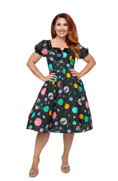 Unique Vintage 1940s Sweetheart Button Front Swing Dress In Black Planet Print
