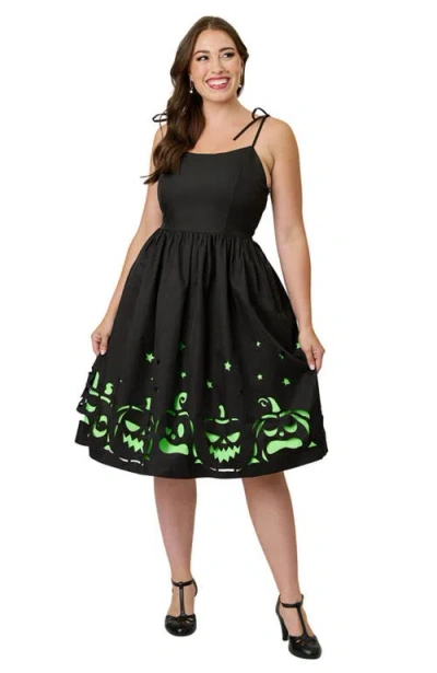 Unique Vintage Bobbie Swing Dress In Black