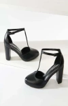 Unique Vintage Leatherette T-strap Astaire Pumps In Black
