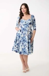 Unique Vintage Pleated Bust Swing Dress In White/blue Floral