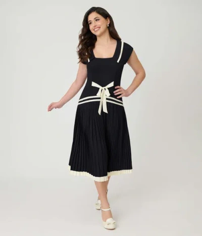 Unique Vintage Pleated Flapper Day Dress In Black