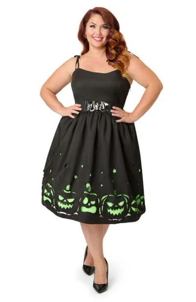 Unique Vintage Plus Size 1950s Bobbie Swing Dress In Black