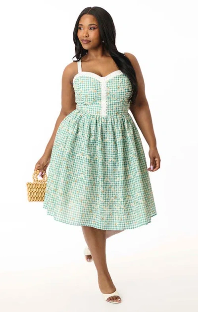 Unique Vintage Plus Size 1950s Sleeveless Swing Dress