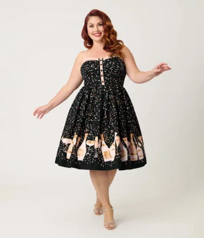 Unique Vintage Plus Size 1950s Sleeveless Swing Dress In Black