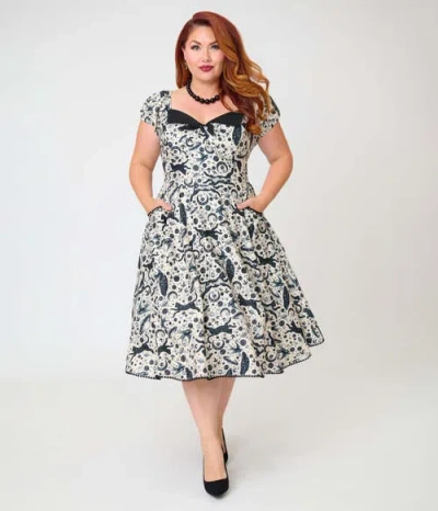 Unique Vintage Plus Size 1950s Sweetheart Swing Dress In Green