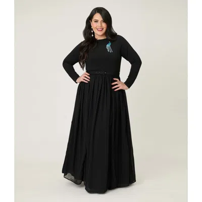 Unique Vintage Plus Size Brooch Maxi Dress In Black