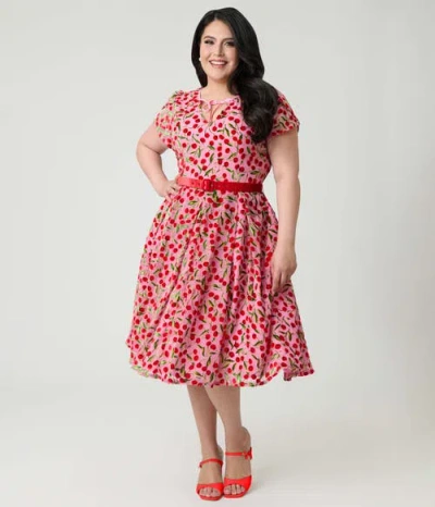Unique Vintage Plus Size Short Petal Sleeve Tie Neck Dahlia Swing Dress In Pink