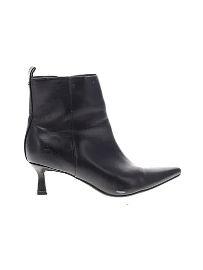 Pre-owned Unisa Ankle Boots In Black