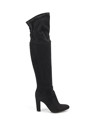 Pre-owned Unisa Boots In Black