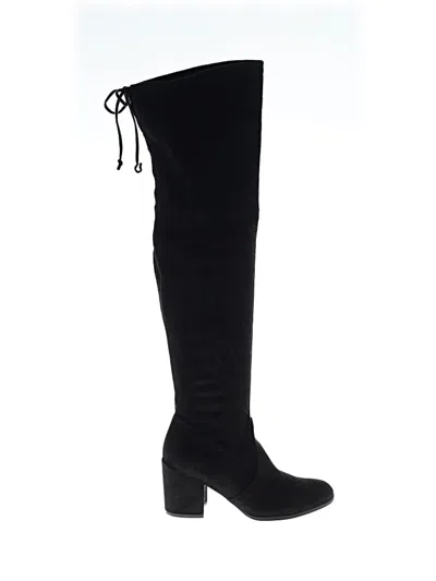 Pre-owned Unisa Boots In Black