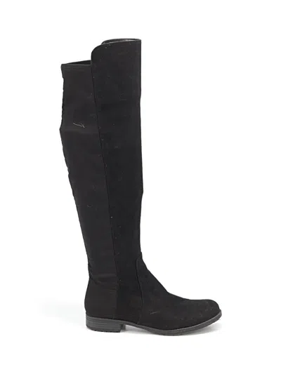 Pre-owned Unisa Boots In Black