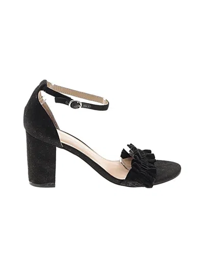Pre-owned Unisa Heels In Black
