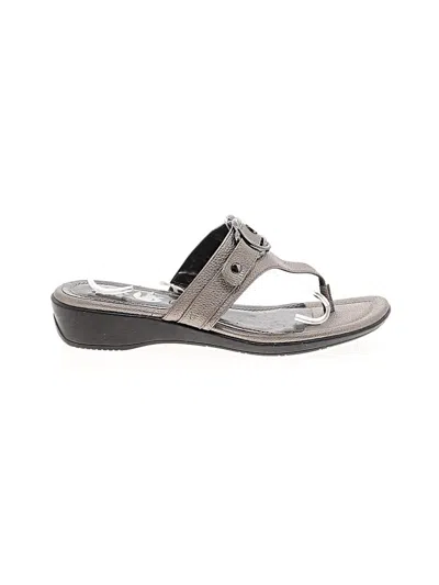 Pre-owned Unisa Sandals In Gray