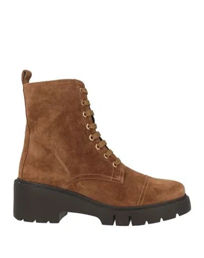 Unisa Woman Ankle Boots Light Brown Size 9 Textile Fibers