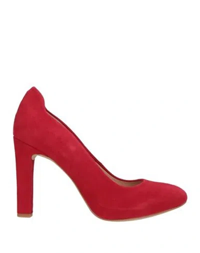 Unisa Woman Pumps Red Size 11 Leather