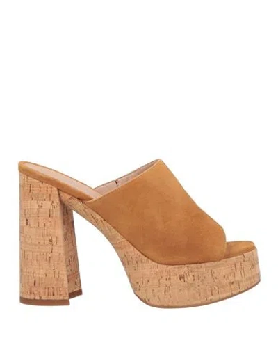 Unisa Woman Sandals Camel Size 8 Leather In Beige