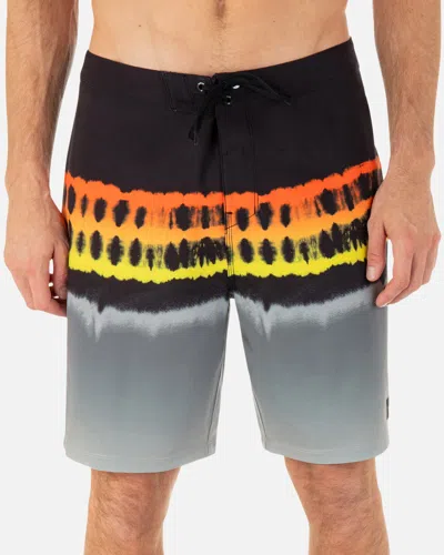 United Legwear Men's Weekender Boardshort 20" In Black Multi