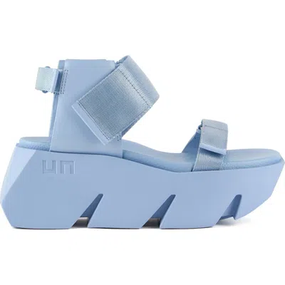 United Nude Bull Run