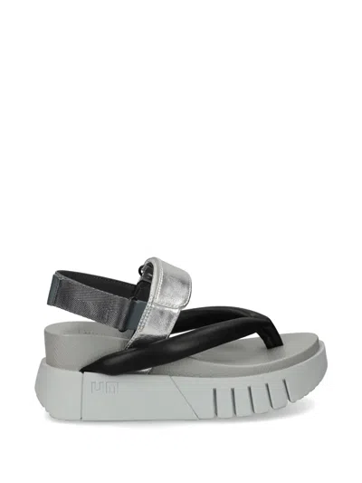 United Nude Delta Tong Padded Metallic Sandals In Black