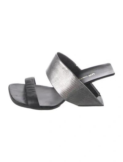 Pre-owned United Nude Leather Animal Print Slides In Silver
