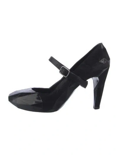 Pre-owned United Nude Rubber Pumps In Black