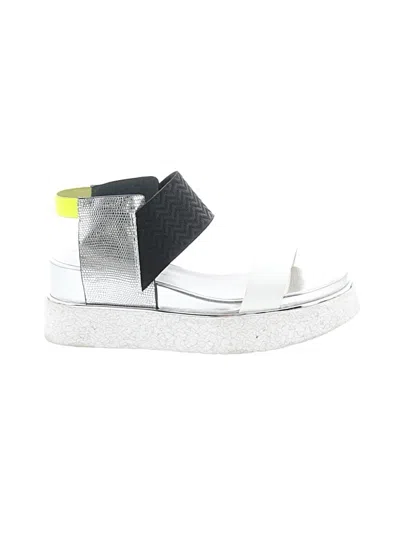 Pre-owned United Nude Wedges In White