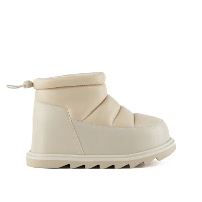 United Nude Polar Chunky Boots In Chalk