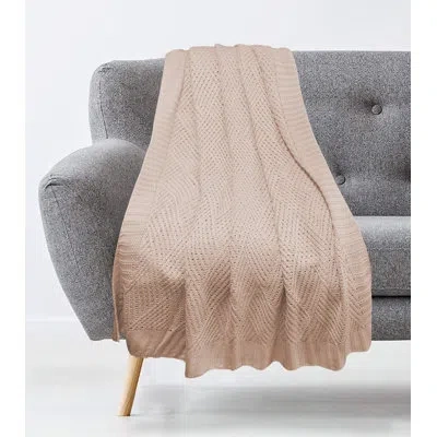 Universal Home Fashions Diamond Throw In Light Pink