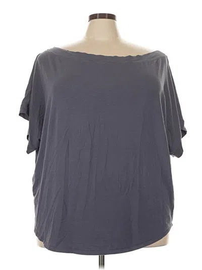 Pre-owned Universal Standard 3/4 Sleeve T-shirt In Gray