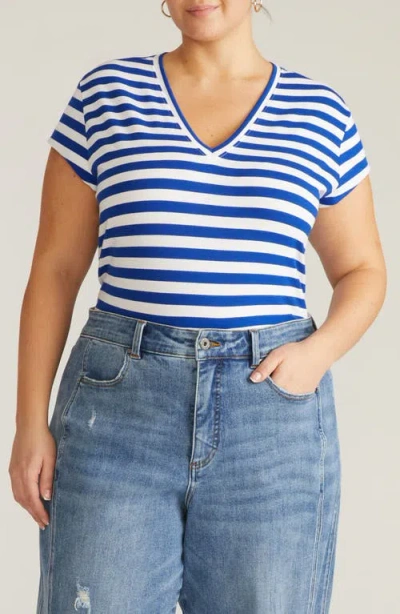 Universal Standard Ashley V-neck T-shirt In Multi