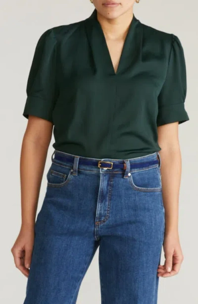 Universal Standard Beatrice Pebble Georgette Top In Green