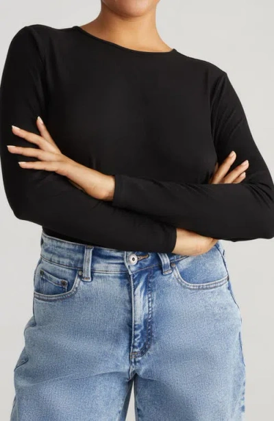 Universal Standard Joan Relaxed Fit T-shirt In Black
